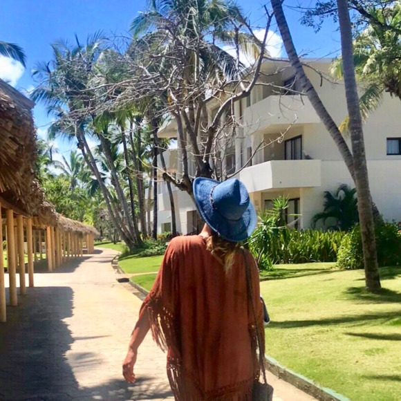 Meet your Posher, Nikki - Picture 1 of 1